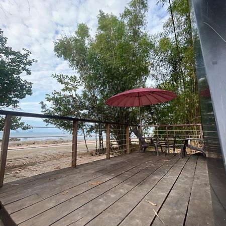 Отель Dugong Koh Sukorn Ko Sukon Экстерьер фото